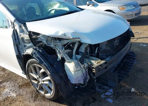 2015 Nissan Sentra Sr из США, поврежденный, VIN 3N1AB7AP3FY268965